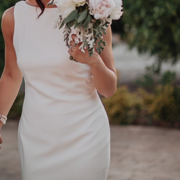 Theia Devon Ivory Wedding Dress (tailored) - Picture 6 of 12